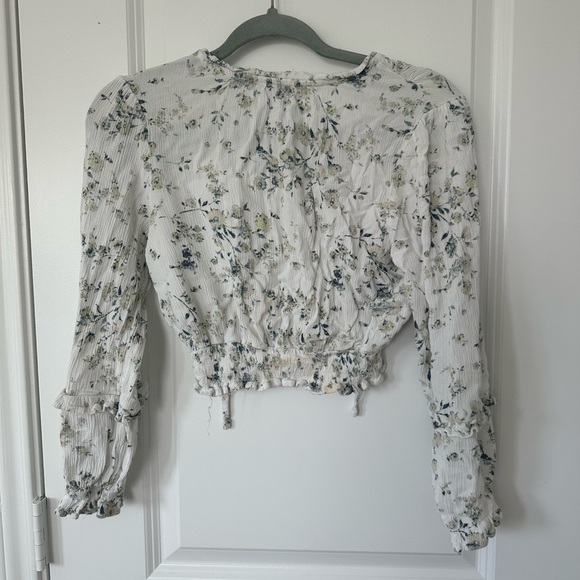 Wallflower Floral Peasant Crop Top Button Down Long Sleeve Blouse - Picture 4 of 4